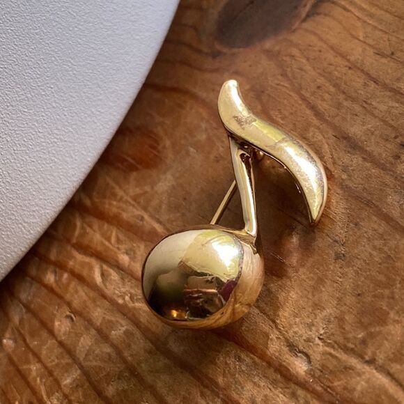 💛 Gold Plated Monet Musical Note Brooch - Picture 3 of 6
